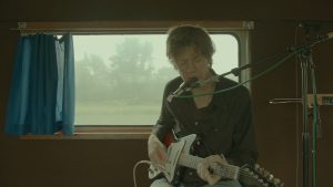 Thurston Moore Records on the Train in Station to Station